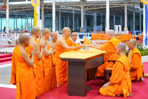 ภาพ No.50463:ประมวลภาพพิธีทอดผ้าป่าสมทบกฐิน ครั้งที่ 1 เนื่องในวันธรรมชัย พุทธศักราช 2565