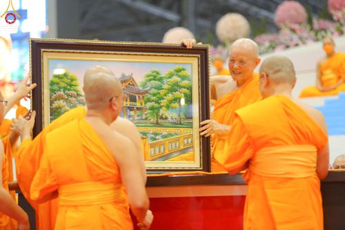 ภาพ No.50471:ประมวลภาพพิธีทอดผ้าป่าสมทบกฐิน ครั้งที่ 1 เนื่องในวันธรรมชัย พุทธศักราช 2565