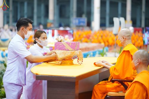 ภาพ No.50473:ประมวลภาพพิธีทอดผ้าป่าสมทบกฐิน ครั้งที่ 1 เนื่องในวันธรรมชัย พุทธศักราช 2565