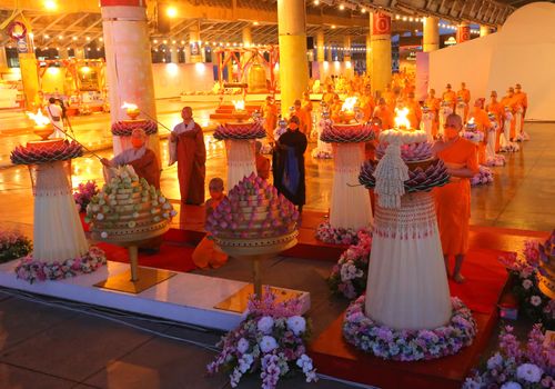 ภาพ No.50485:ประมวลภาพพิธีฉลองชัยสวดมนต์บทธัมมจักกัปปวัตนสูตร 4,654,545,454 จบ เนื่องในวันธรรมชัย