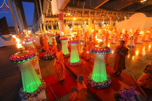 ภาพ No.50482:ประมวลภาพพิธีฉลองชัยสวดมนต์บทธัมมจักกัปปวัตนสูตร 4,654,545,454 จบ เนื่องในวันธรรมชัย