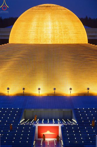 ภาพ No.50488:ประมวลภาพพิธีฉลองชัยสวดมนต์บทธัมมจักกัปปวัตนสูตร 4,654,545,454 จบ เนื่องในวันธรรมชัย