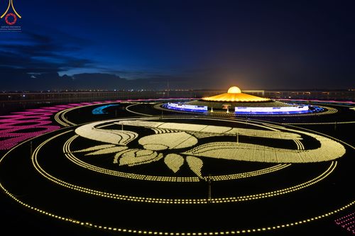 ภาพ No.50503:ประมวลภาพพิธีฉลองชัยสวดมนต์บทธัมมจักกัปปวัตนสูตร 4,654,545,454 จบ เนื่องในวันธรรมชัย