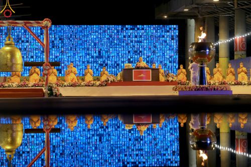 ภาพ No.50523:ประมวลภาพพิธีฉลองชัยสวดมนต์บทธัมมจักกัปปวัตนสูตร 4,654,545,454 จบ เนื่องในวันธรรมชัย