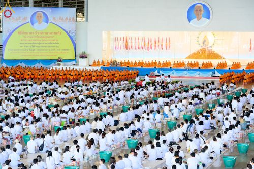 ภาพ No.50860:ประมวลภาพพิธีบูชาข้าวพระ ณ วัดพระธรรมกาย วันอาทิตย์ที่ 4 กันยายน พ.ศ. 2565