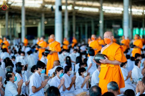 ภาพ No.50872:ประมวลภาพพิธีบูชาข้าวพระ ณ วัดพระธรรมกาย วันอาทิตย์ที่ 4 กันยายน พ.ศ. 2565