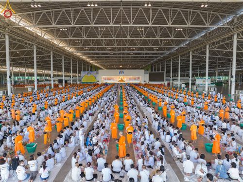 ภาพ No.50875:ประมวลภาพพิธีบูชาข้าวพระ ณ วัดพระธรรมกาย วันอาทิตย์ที่ 4 กันยายน พ.ศ. 2565