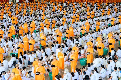 ภาพ No.50874:ประมวลภาพพิธีบูชาข้าวพระ ณ วัดพระธรรมกาย วันอาทิตย์ที่ 4 กันยายน พ.ศ. 2565