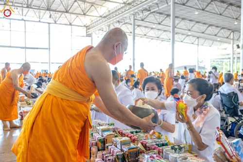 ภาพ No.50876:ประมวลภาพพิธีบูชาข้าวพระ ณ วัดพระธรรมกาย วันอาทิตย์ที่ 4 กันยายน พ.ศ. 2565