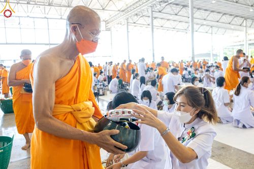 ภาพ No.50878:ประมวลภาพพิธีบูชาข้าวพระ ณ วัดพระธรรมกาย วันอาทิตย์ที่ 4 กันยายน พ.ศ. 2565