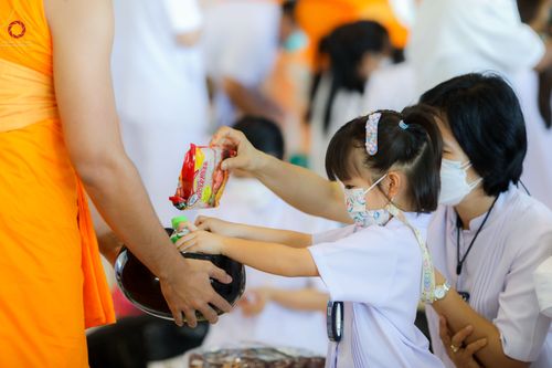 ภาพ No.50882:ประมวลภาพพิธีบูชาข้าวพระ ณ วัดพระธรรมกาย วันอาทิตย์ที่ 4 กันยายน พ.ศ. 2565
