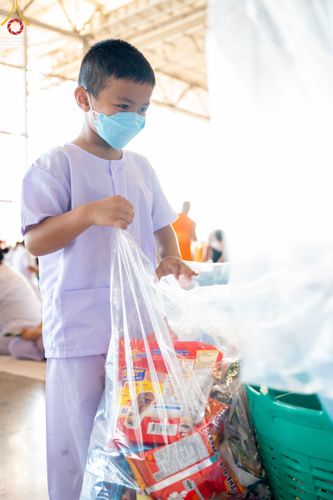 ภาพ No.50886:ประมวลภาพพิธีบูชาข้าวพระ ณ วัดพระธรรมกาย วันอาทิตย์ที่ 4 กันยายน พ.ศ. 2565