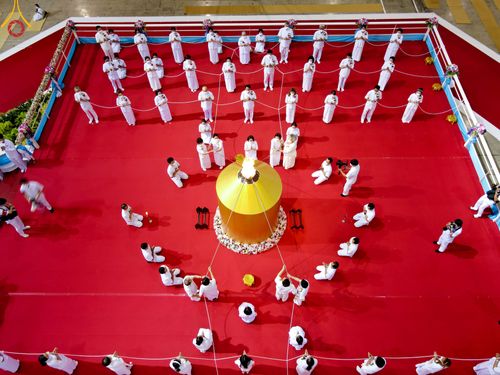 ภาพ No.50929:ประมวลภาพพิธีบูชาข้าวพระ ณ วัดพระธรรมกาย วันอาทิตย์ที่ 4 กันยายน พ.ศ. 2565