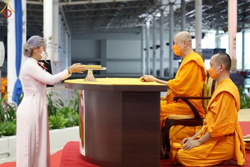 ภาพ No.50962:ประมวลภาพพิธีบูชาข้าวพระ ณ วัดพระธรรมกาย วันอาทิตย์ที่ 4 กันยายน พ.ศ. 2565