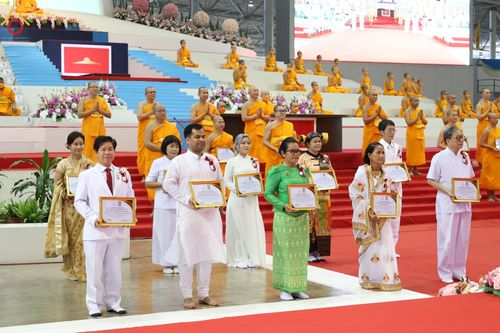 ภาพ No.50974:ประมวลภาพพิธีบูชาข้าวพระ ณ วัดพระธรรมกาย วันอาทิตย์ที่ 4 กันยายน พ.ศ. 2565