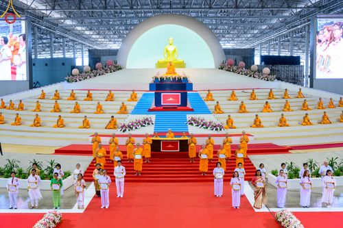 ภาพ No.50976:ประมวลภาพพิธีบูชาข้าวพระ ณ วัดพระธรรมกาย วันอาทิตย์ที่ 4 กันยายน พ.ศ. 2565