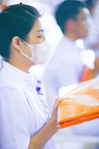 ภาพ No.51256:ประมวลภาพพิธีทอดผ้าป่าสมทบกฐิน ครั้งที่  2 เนื่องในวันครูผู้ค้นพบวิชชาธรรมกาย