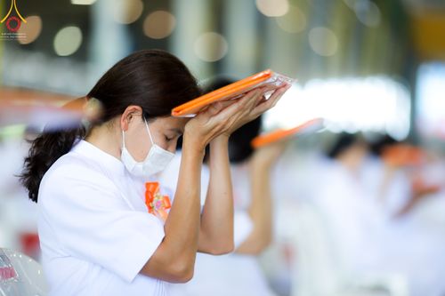 ภาพ No.51257:ประมวลภาพพิธีทอดผ้าป่าสมทบกฐิน ครั้งที่  2 เนื่องในวันครูผู้ค้นพบวิชชาธรรมกาย