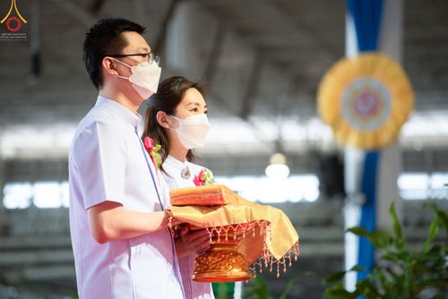 ภาพ No.51262:ประมวลภาพพิธีทอดผ้าป่าสมทบกฐิน ครั้งที่  2 เนื่องในวันครูผู้ค้นพบวิชชาธรรมกาย