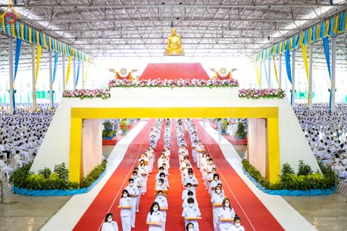 ภาพ No.51286:ประมวลภาพพิธีทอดผ้าป่าสมทบกฐิน ครั้งที่  2 เนื่องในวันครูผู้ค้นพบวิชชาธรรมกาย