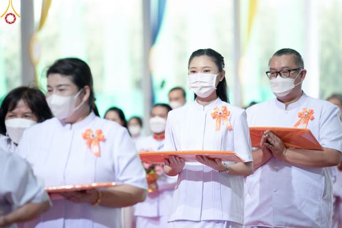 ภาพ No.51294:ประมวลภาพพิธีทอดผ้าป่าสมทบกฐิน ครั้งที่  2 เนื่องในวันครูผู้ค้นพบวิชชาธรรมกาย