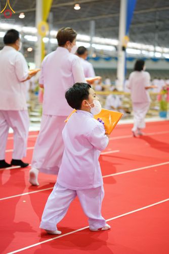 ภาพ No.51298:ประมวลภาพพิธีทอดผ้าป่าสมทบกฐิน ครั้งที่  2 เนื่องในวันครูผู้ค้นพบวิชชาธรรมกาย