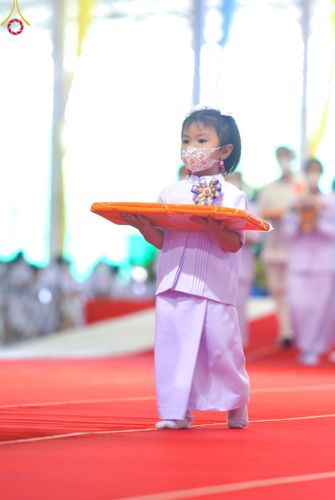 ภาพ No.51362:ประมวลภาพพิธีทอดผ้าป่าสมทบกฐิน ครั้งที่  2 เนื่องในวันครูผู้ค้นพบวิชชาธรรมกาย