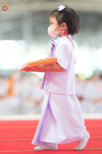 ภาพ No.51363:ประมวลภาพพิธีทอดผ้าป่าสมทบกฐิน ครั้งที่  2 เนื่องในวันครูผู้ค้นพบวิชชาธรรมกาย