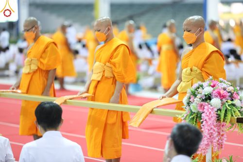 ภาพ No.51432:ประมวลภาพพิธีทอดผ้าป่าสมทบกฐิน ครั้งที่  2 เนื่องในวันครูผู้ค้นพบวิชชาธรรมกาย