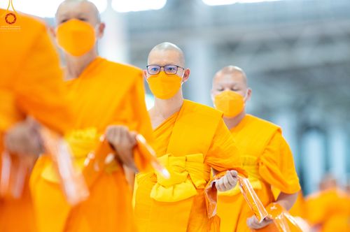 ภาพ No.51434:ประมวลภาพพิธีทอดผ้าป่าสมทบกฐิน ครั้งที่  2 เนื่องในวันครูผู้ค้นพบวิชชาธรรมกาย