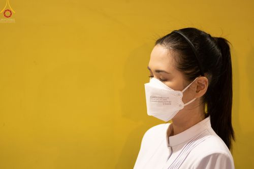 ภาพ No.51530:ประมวลภาพพิธีเจริญพระพุทธมนต์ และพิธีจุดประทีปบูชาธรรม พระมงคลเทพมุนี (สด จนฺทสโร) พระผู้ปราบมาร  เนื่องในวันครูผู้ค้นพบวิชชาธรรมกาย