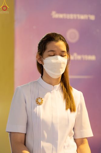 ภาพ No.51532:ประมวลภาพพิธีเจริญพระพุทธมนต์ และพิธีจุดประทีปบูชาธรรม พระมงคลเทพมุนี (สด จนฺทสโร) พระผู้ปราบมาร  เนื่องในวันครูผู้ค้นพบวิชชาธรรมกาย