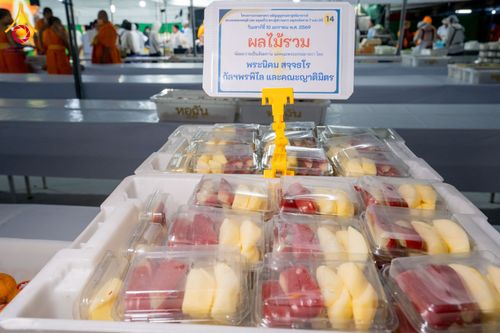 ภาพ No.291404:วันที่ 10 มกราคม พ.ศ. 2569 พิธีถวายภัตตาหารเป็นสังฆทาน แด่พระธรรมยาตรา ณ อนุสรณ์สถานคลองบางนางแท่น อ.สามพราน จ.นครปฐม ในโครงการธรรมยาตรา กตัญญูบูชา มหาปูชนียาจารย์ พระมงคลเทพมุนี(สด จนฺทสโร) พระผู้ปราบมาร อนุสรณ์สถาน 7 แห่ง ปีที่ 14