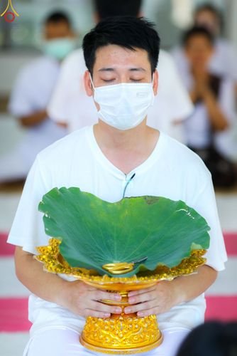 ภาพ No.83221:พิธีตัดปอยผมและปลงผม ในโครงการบรรพชาอุปสมบทหมู่ ธรรมทายาทนานาชาติ (ภาคภาษาจีน) รุ่นที่ 18 ณ วัดพระธรรมกาย วันเสาร์ที่ 8 กรกฎาคม พ.ศ.2566