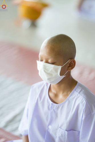 ภาพ No.79322:พิธีขอขมา มอบบาตรและผ้าไตร ในโครงการบรรพชาสามเณรฟื้นฟูพระพุทธศาสนาทั่วไทย โครงการอบรมยุวธรรมทายาท มัชฌิมธรรมทายาท และธรรมทายาทรุ่นอุดมศึกษา ณ สภาธรรมกายสากล วัดพระธรรมกาย วันเสาร์ที่ 1 เมษายน พ.ศ. 2566