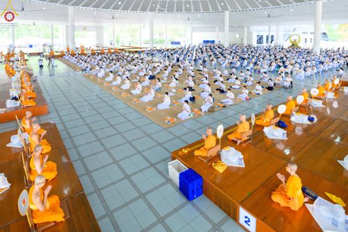 ภาพ No.78074:พิธีบุพเปตพลี ครั้งที่ 132 เพื่ออุทิศบุญกุศลแด่บรรพบุรุษผู้ล่วงลับ วันที่ 21 มีนาคม พ.ศ. 2566 ณ วัดพระธรรมกาย