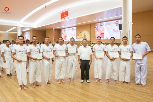 ภาพ No.351216:วันที่ 21 กันยายน พ.ศ. 2569 พิธีปิดโครงการบรรพชาพัฒนาคุณธรรม จริยธรรม  สำหรับนักเรียนนายสิบตำรวจ (นสต.) รุ่นที่ 16 ศูนย์ฝึกอบรมตำรวจภูธรภาค 1