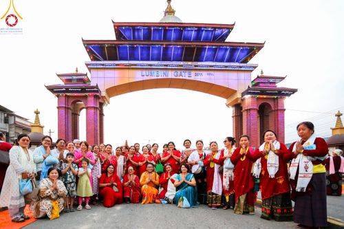 ภาพ No.317113:วันเสาร์ที่ 28 มีนาคม พ.ศ.2569 ธรรมยาตราจาริก ณ ซุ้มประตูลุมพินีเกต(Lumbini Gate) ประเทศเนปาล