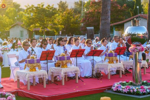 ภาพ No.332699:วันอาทิตย์ที่ 31 พฤษภาคม พ.ศ. 2569 วันวิสาขบูชา ณ วัดพระธรรมกายแคลิฟอร์เนีย  ประเทศสหรัฐอเมริกา