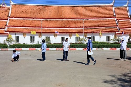เจ้าหน้าที่สำนักศรัทธาภิบาล เตรียมงานอุปสมบท ที่วัดป่าโมกวรวิหาร จ.อ่างทอง วันที่ 6 ธันวาคม พ.ศ.2565