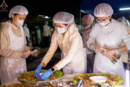 ภาพ No.74373:พิธีถวายภัตตาหารเป็นสังฆทาน แด่คณะพระธรรมยาตราฯ ในโครงการธรรมยาตรากตัญญูบูชา มหาปูชนียาจารย์ พระมงคลเทพมุนี(สด จนฺทสโร) พระผู้ปราบมาร อนุสรณ์สถาน 7 แห่ง ปีที่ 11 วันที่ 26 มกราคม พ.ศ. 2566