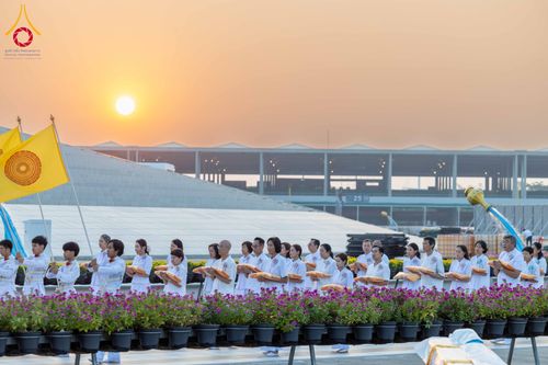 ภาพ No.320799:วันเสาร์ที่ 11 เมษายน พ.ศ.2569 พิธีเวียนประทักษิณ พิธีวันทาเจดีย์ โครงการอุปสมบทหมู่ บูชาธรรมหลวงพ่อธัมมชโย พ.ศ.2569 โครงการอุปสมบทหมู่ธรรมทายาท ระดับอุดมศึกษา รุ่น 53 (ภาคฤดูร้อน) ณ วัดพระธรรมกาย ปทุมธานี