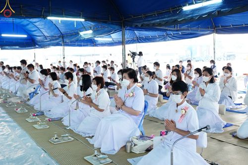 ภาพ No.73852:พิธีถวายภัตตาหารเป็นสังฆทาน แด่คณะพระธรรมยาตราฯ ในโครงการธรรมยาตรากตัญญูบูชา มหาปูชนียาจารย์ พระมงคลเทพมุนี(สด จนฺทสโร) พระผู้ปราบมาร อนุสรณ์สถาน 7 แห่ง ปีที่ 11 วันที่ 23 มกราคม พ.ศ. 2566