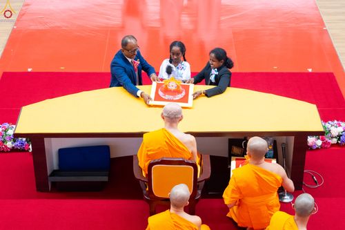 ภาพ No.311853:วันอังคารที่ 3 มีนาคม พ.ศ.2569 พิธีมอบโล่วัชรเกียรติยศ โครงการตอบปัญหาธรรมะทางก้าวหน้า ครั่งที่ 43, พิธีมอบโล่วัชรเกียรติยศ โครงการสอบตอบปัญหาศีลธรรม เพื่อสันติภาพโลก (World-Pec) ครั้งที่ 19 ณ สภาธรรมกายสากล วัดพระธรรมกาย