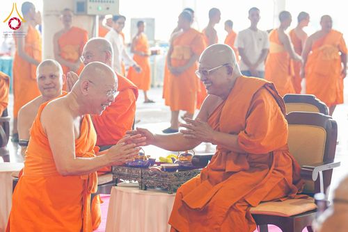 ภาพ No.316469:วันอาทิตย์ที่ 29 มีนาคม พ.ศ. 2569 พิธีทอดผ้าบังสุกุลและพิธีชำระร่าง โยมพ่อณรงค์ จินตมากุล  สิริอายุ 99 ปี 11 เดือน โยมบิดา พระครูปลัดรัตนวีรวัฒน์ (รังสฤษดิ์ อิทฺธิจินตโก) ที่ปรึกษาเจ้าคณะจังหวัดปทุมธานี เจ้าอาวาสวัดพระธรรมกาย  ณ ฌาปนสถานชั่วคราว ทางเข้า 