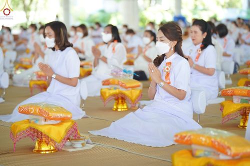 ภาพ No.72794:พิธีเจริญพระพุทธมนต์ และถวายภัตตาหารเป็นสังฆทาน เนื่องในวันคล้ายวันเกิด ครบรอบ 114 ปี คุณยายอาจารย์มหารัตนอุบาสิกาจันทร์ ขนนกยูง วันที่ 19 มกราคม พ.ศ. 2566 ณ หอฉันคุณยายอาจารย์ฯ วัดพระธรรมกาย จ.ปทุมธานี