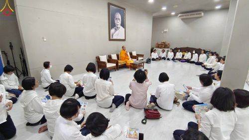 ภาพ No.105820:V.2 ทุ่มเท การเตรียมงาน เก็บงาน การรับบุญของเจ้าหน้าที่หน่วยงานต่างๆ เพื่อโครงการธรรมยาตรา กตัญญูบูชามหาปูชนียาจารย์ พระมงคลเทพมุนี (สด จนฺทสโร) พระผู้ปราบมาร อนุสรณ์สถาน 7 แห่ง ปีที่ 12 ระหว่างวันที่ 2 - 31 มกราคม พ.ศ.2567