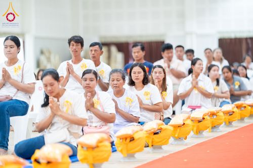 ภาพ No.318657:วันที่ 29 มีนาคม พ.ศ. 2569 พิธีเวียนประทักษิณ มอบผ้าไตร บรรพชาสามเณร  ณ ศูนย์อบรมเยาวชนกาญบุรี