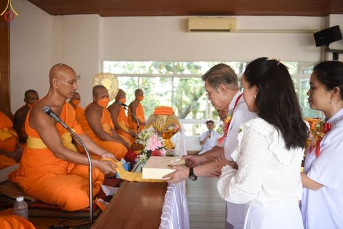 ภาพ No.64268:พิธีทอดกฐินศูนย์ปฏิบัติธรรมริมธาร และศูนย์บ้านแก้วเรือนธรรม จ.สระบุรี วันที่ 30 ตุลาคม พ.ศ. 2565