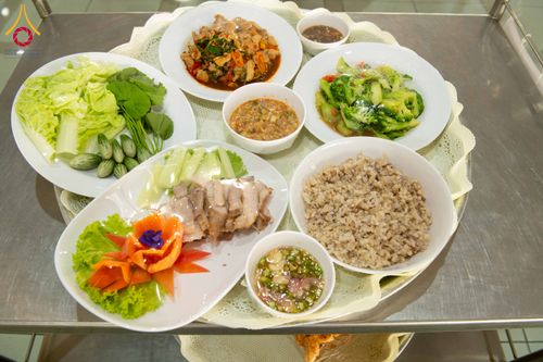 ภาพ No.326702:วันที่ 1 พฤษภาคม พ.ศ.2569 พิธีบุพเปตพลี ครั้งที่ 181 ร่วมอุทิศบุญแด่หมู่ญาติที่ล่วงลับไปแล้ว และสืบทอดอายุพระพุทธศาสนา ณ หอฉันคุณยายอาจารย์ฯ วัดพระธรรมกาย